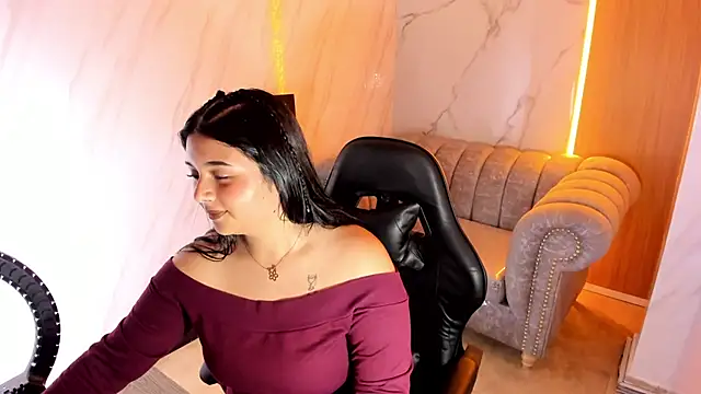 This view comes with heavy breathing and bad intentions. - video by mia_hot_tf cam model