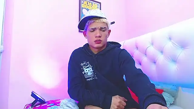 show cum in my camera - video by EL_VENEZOLANO_22CM cam model