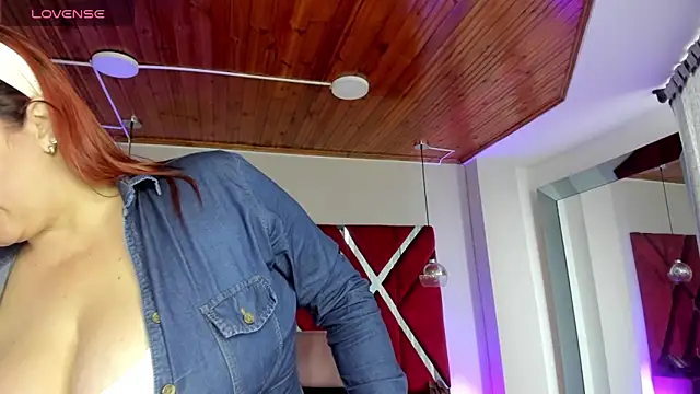 [9 Oct 11:50] Private Show - clip cu alexiaystive3 model videochat