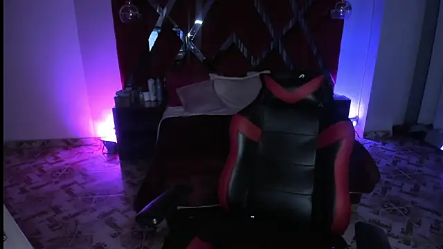 [8 Nov 17:34] Private Show - clip cu alexiaystive3 model videochat