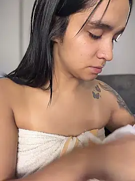 [29 Mar 21:25] Private Show - video của người mẫu cam Isabella-Teen