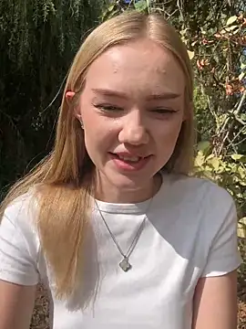 Fingers are playing in the ASS - video by MilaMoone cam model