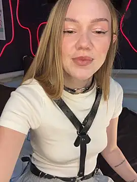 masturbation and squirt fountain CUM! - video by MilaMoone cam model