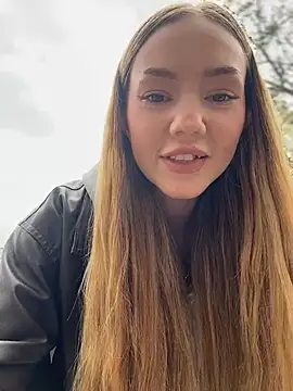 twerk🍑 - Video von MilaMoone Cam-Model