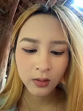 在公园公厕的私人表演 12分钟征服大哥 你能坚持多久？ - video by yuki_june cam model