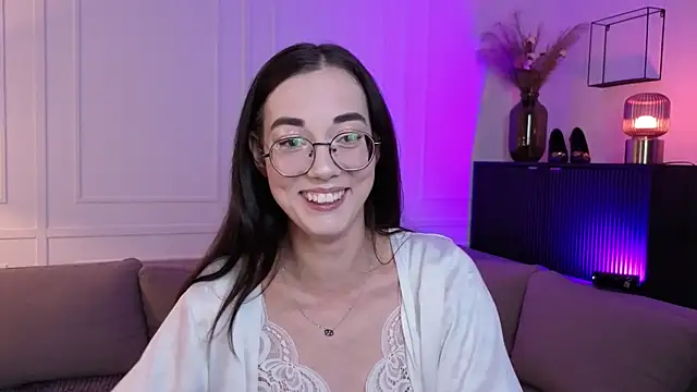 [18 Sep 18:26] Private Show - video by EmmaJakson cam model