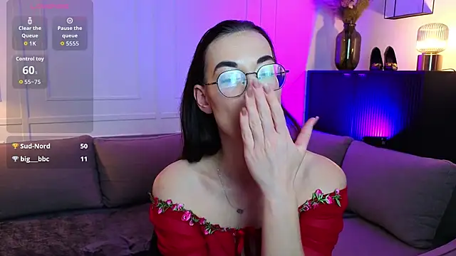 [5 Dec 18:32] Private Show - video by EmmaJakson cam model