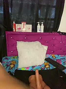 Private Show- SQUIRT+RIDE DILDO - video by Anna-Hott- cam model