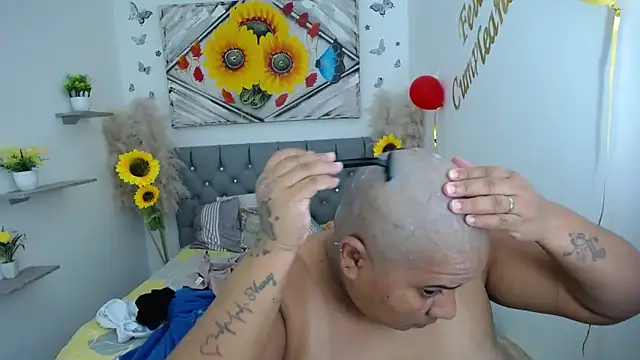 [23 Oct 12:23] Private Show - video by hotlesby_valery cam model