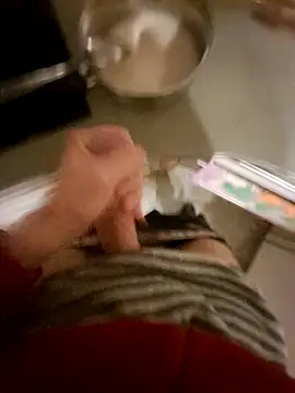 Cum in food - vídeo de la modelo de cam mecumming2