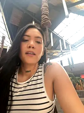 my bare feet in the mall🥵 - video by liahouses cam model