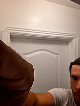 Blowjob plus cum in closet– fuckmy9in kameramodell videója