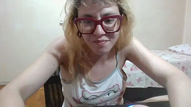 [7 Jan 01:44] Private Show - відео від вебкаммоделі BlondieTami