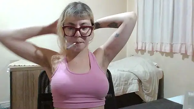 [8 Jan 01:35] Private Show - відео від вебкаммоделі BlondieTami