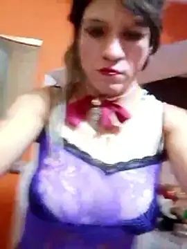 Por la cola se coje a gatas - video oleh transreyna kamera model