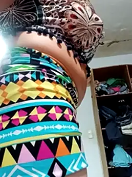 Glorious club - video by transreyna cam model
