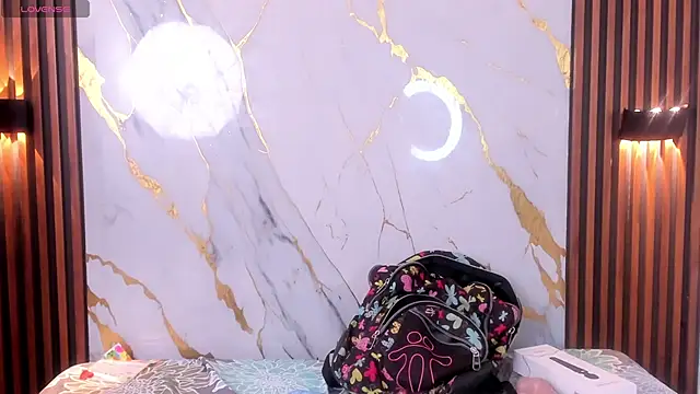 Fucking me with my favorite toy - video by Taira_Bms cam model