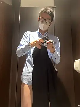 2026/06/18 会社のトイレで射精🚽💦