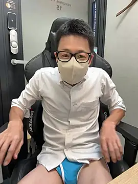 2026/08/25 ドキドキしながらシェアオフィスで射精🚀