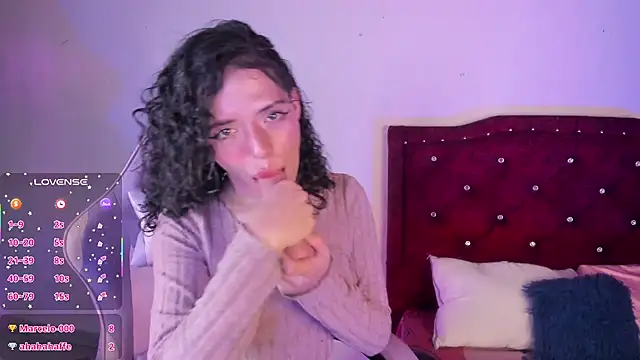 I love to suck your cock so deep and spit it out - clip cu vanesa_gomez model videochat