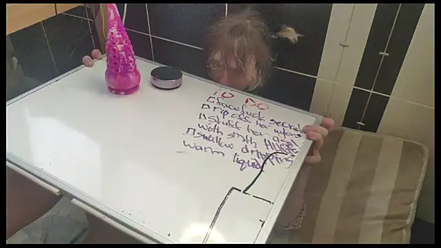 [27 Sep 07:26] talking + preparing myself to men cocks with trainings - Video von LilithsEve Cam-Model