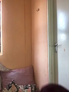 Suck nipples in black lingerie - vídeo de Caramel102004 modelo de câmara