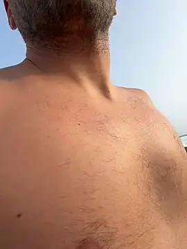 [13 Apr 17:44] Public Show - video của người mẫu cam cpattpass