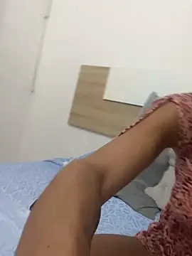 [24 Sep 23:28] Public Show - vídeo de la modelo de cam Naomi24herr