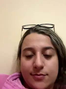 close up clitoris show and masturbation - video by katiaa_lovv cam model