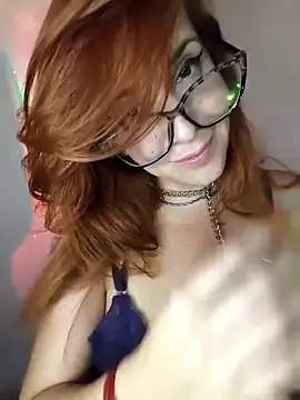 Hi , I am Ginger - vídeo de la modelo de cam belliginger