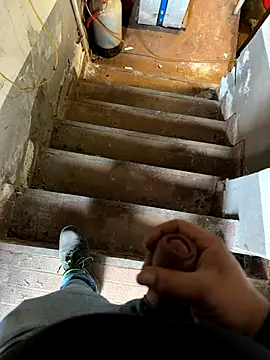 [30 Sep 17:16] Public Show - clip cu gptre model videochat