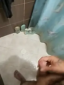 [2 Oct 10:43] Public Show - vídeo de BigCock_Capone modelo de câmara