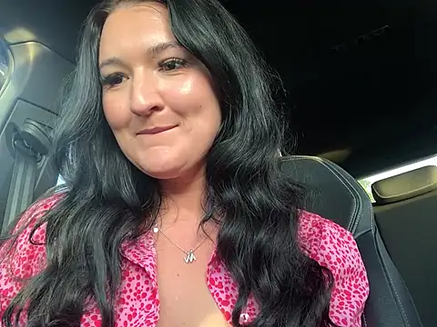 Filthy slut Kylie in the car
