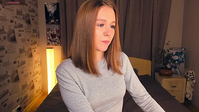 a little little teasing - video by TienKnous cam model