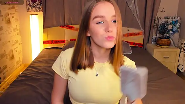 Yoga time - video by TienKnous cam model