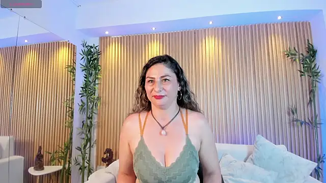 Dildo In Pussy - Video von VenusCooper Cam-Model