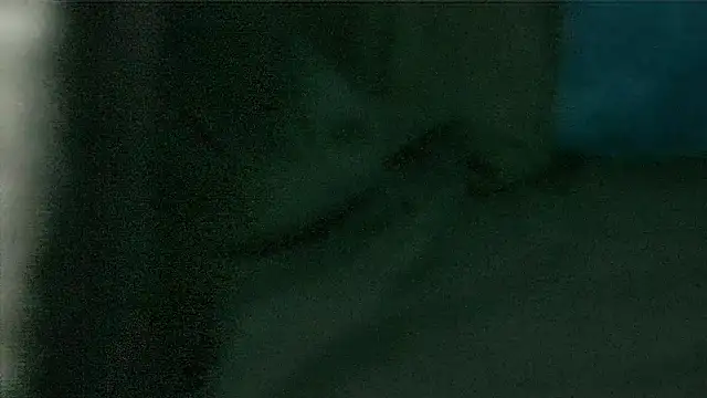 watch me put my toy in live