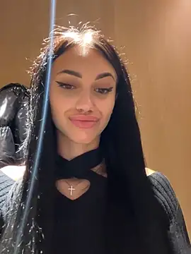 Full naked - Video von ilariea_girl Cam-Model