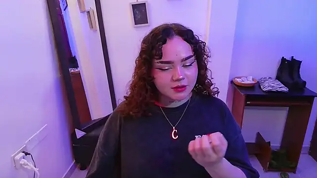 [27 Feb 23:57] Public Show - clip cu koning_moretti model videochat