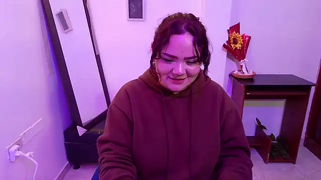 [31 Mar 04:04] Public Show - clip cu koning_moretti model videochat