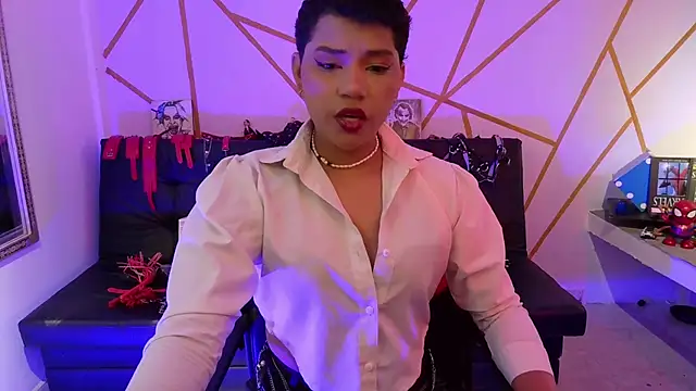 [19 Oct 23:19] Public Show - video by ise_lunny cam model