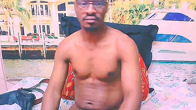 [20 Apr 09:54] Public Show - video của người mẫu cam EbonyTiger69