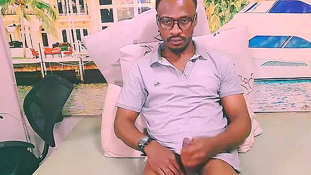 wow amazing Tiger with som hot milk - EbonyTiger69主播的视频