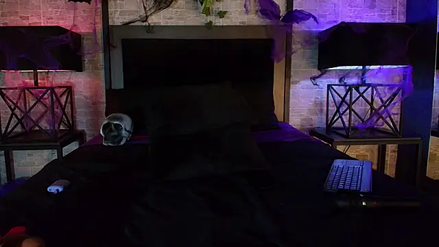 domi and fingers made me squirt ! - Vídeo de Kylie_Foxx, modelo de vídeos