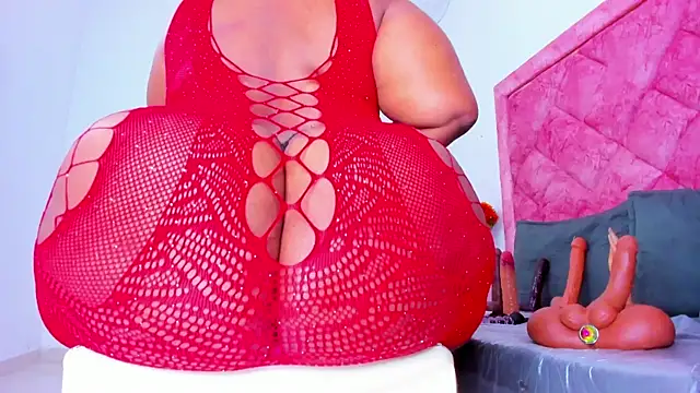 I'm feeling red, passion. Show - video oleh model kamera Bigasshott_