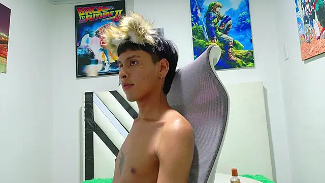 show cum zorrito - video by SEBAS_LOVER_ cam model