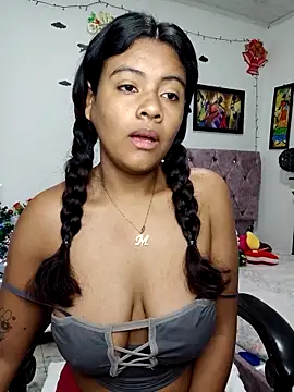 I fuck my pussy - vannesitha25 adlı kamera modelinin videosu