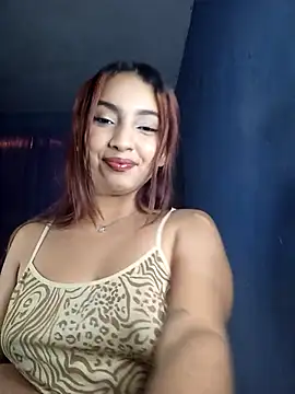 Come with me as I put some fingers in my vagina - video by Dafne_linda cam model