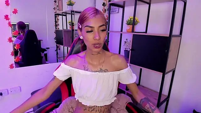 my sexy body wet 🥵💦