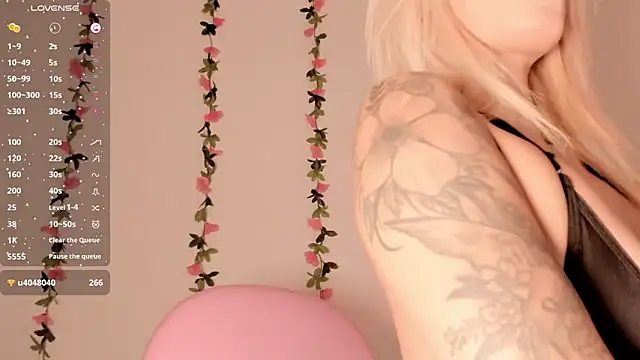 dance vibration lushhh ah more - video by Ashleyroys_111 cam model